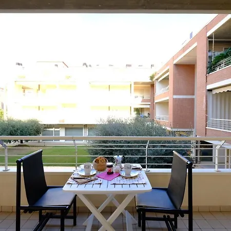 Poseidon 3 Vacanza Apartment Pineto